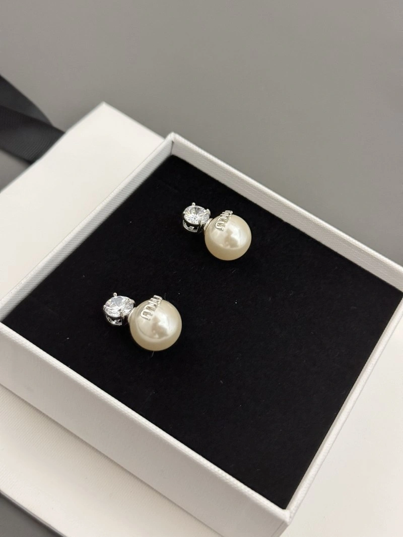 Miu Miu Earrings Breathable 207839