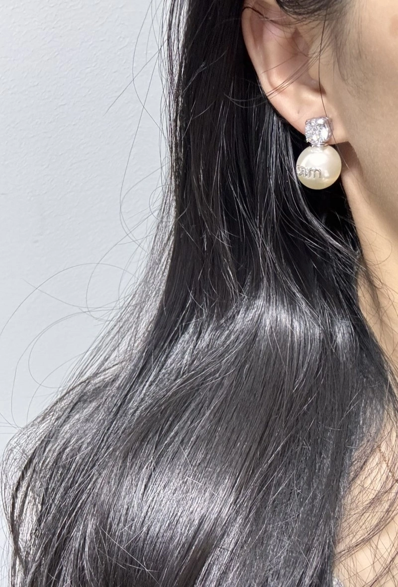 Miu Miu Earrings Breathable 207839