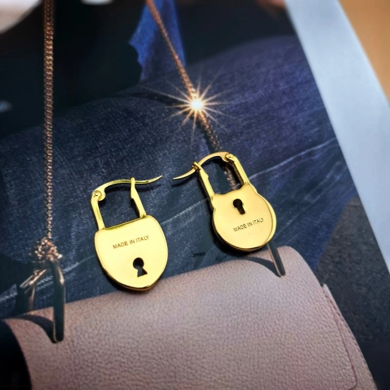 Miu Miu Earrings Supportive 207836