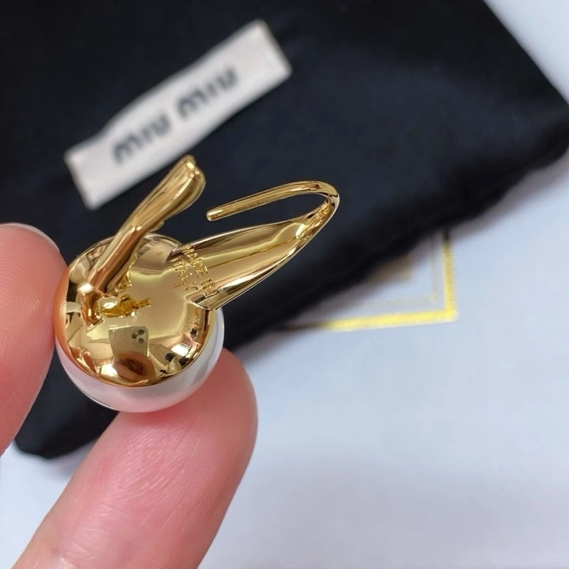 Miu Miu Earrings Durable 207835