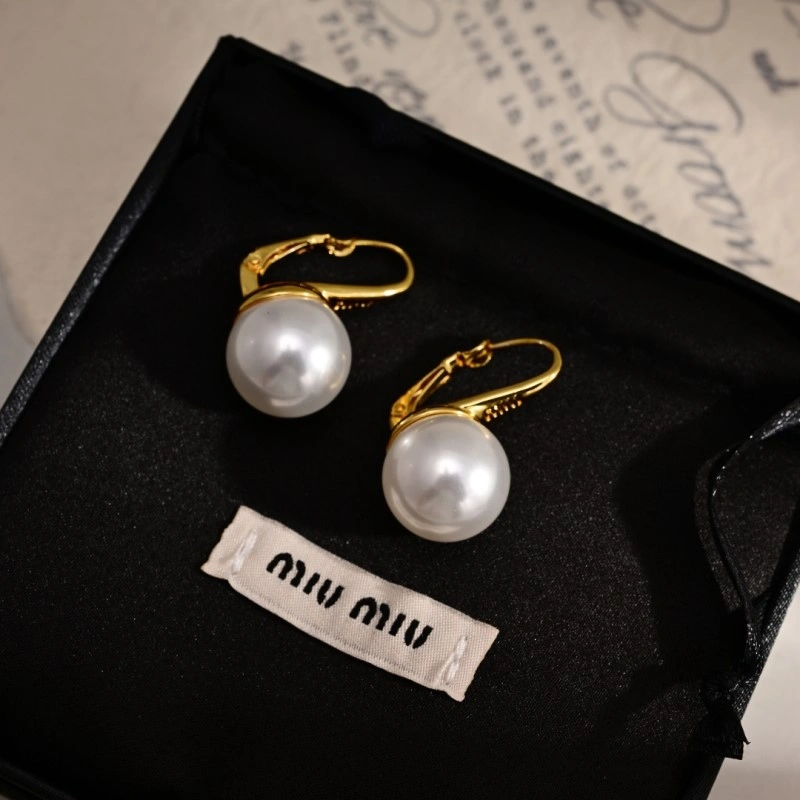 Miu Miu Earrings Bold 207832