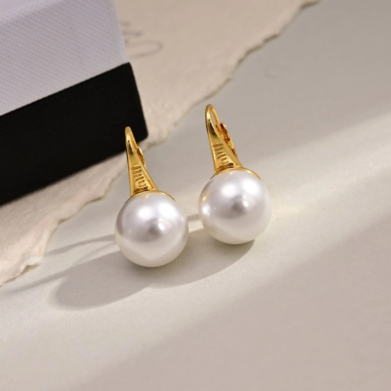 Miu Miu Earrings Bold 207832