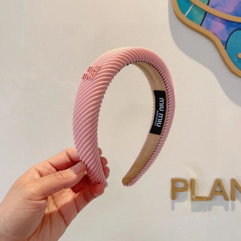 EyeCatching Miu Miu Hair Hoop 262916