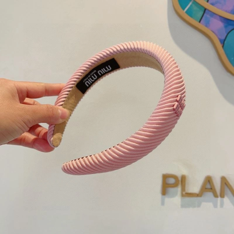 EyeCatching Miu Miu Hair Hoop 262916