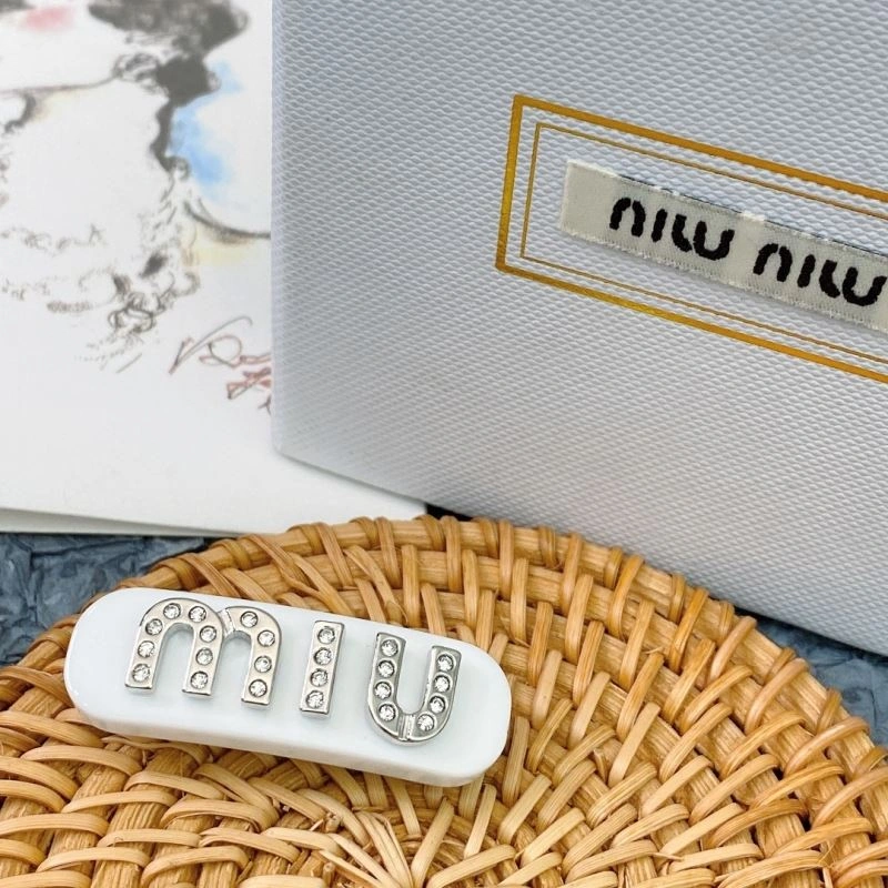 Versatile Miu Miu Hairpins 214501