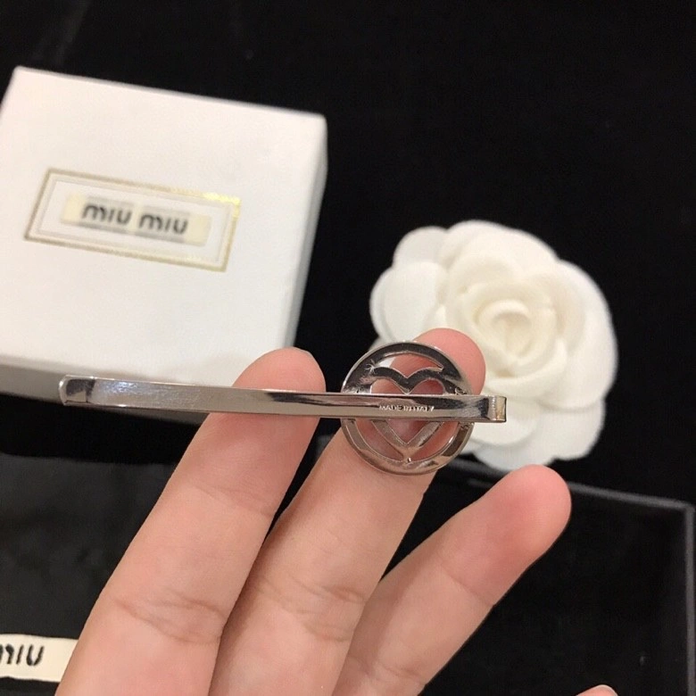 Miu Miu Hairpins Trendsetting 212868