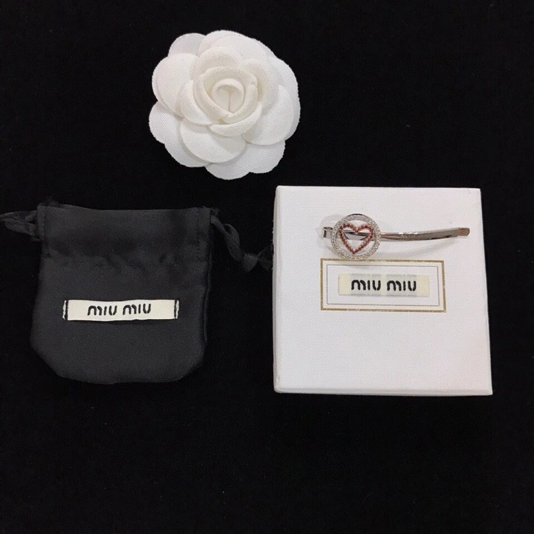 Miu Miu Hairpins Trendsetting 212868