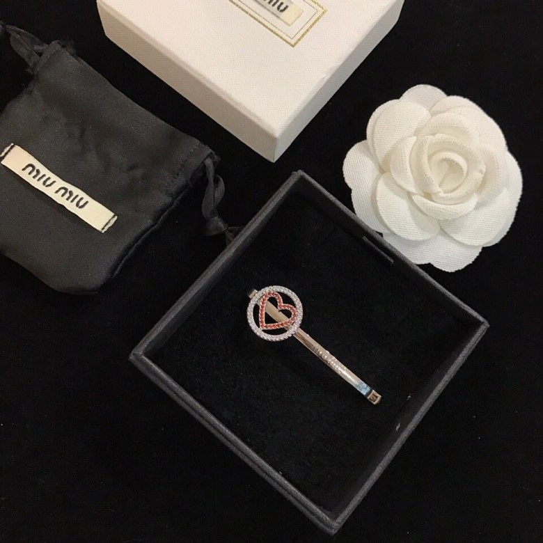 Miu Miu Hairpins Trendsetting 212868