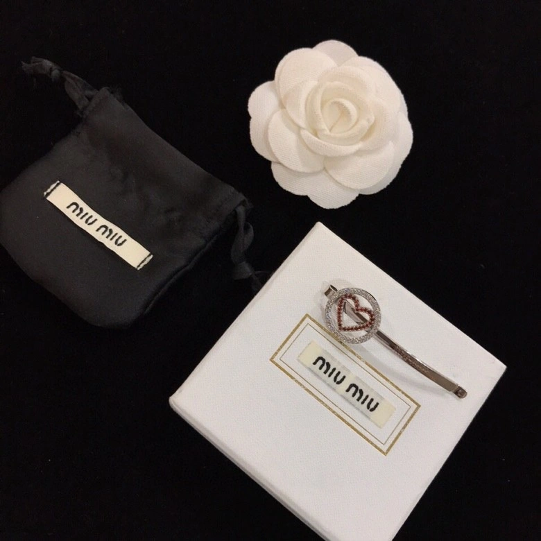Miu Miu Hairpins Trendsetting 212868