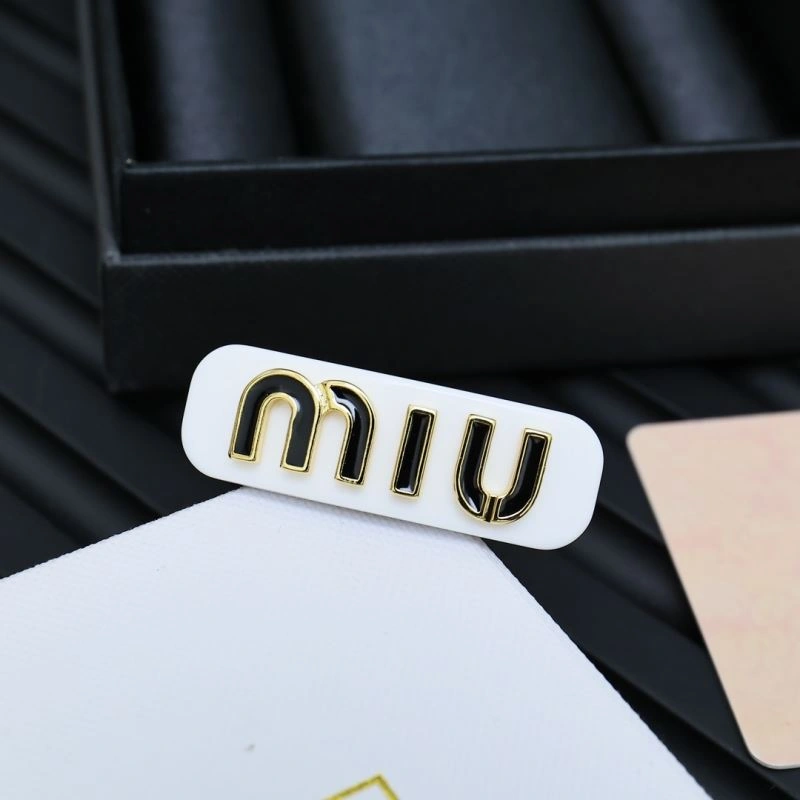 Miu Miu Hairpins Casual 212865