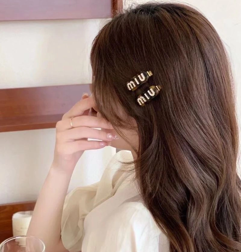 Miu Miu Hairpins ZeroBulk 212863
