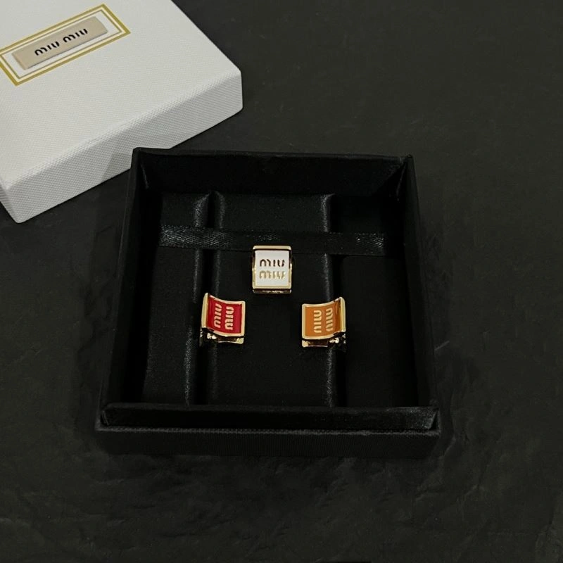 Miu Miu Hairpins UrbanChic 212535