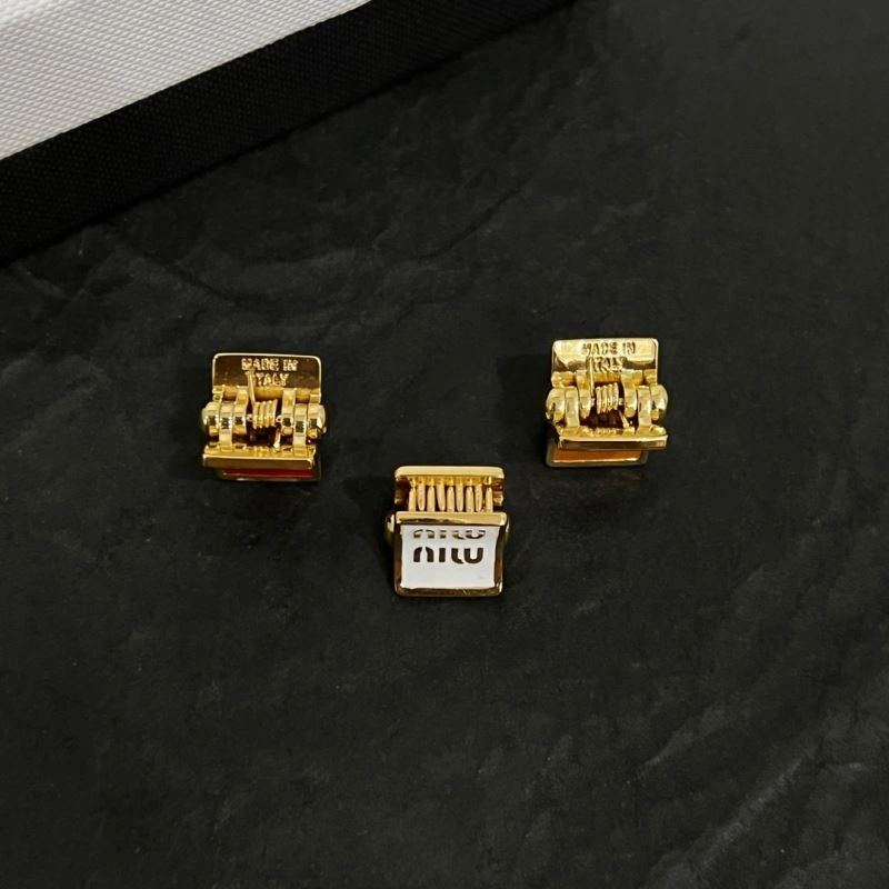Miu Miu Hairpins UrbanChic 212535