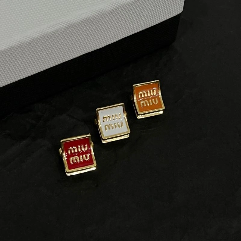 Miu Miu Hairpins UrbanChic 212535