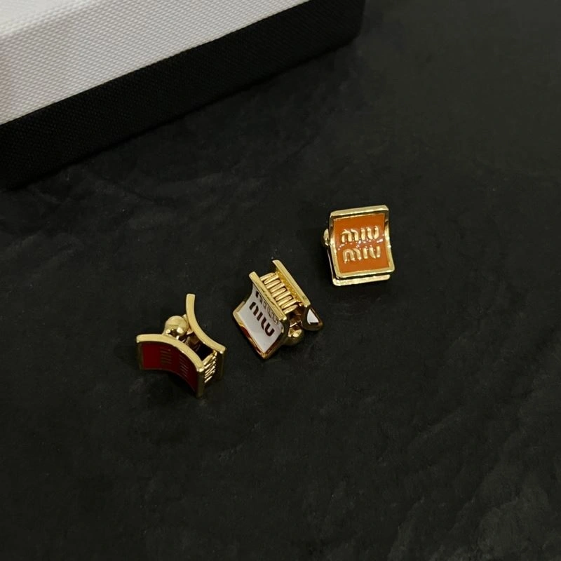 Miu Miu Hairpins UrbanChic 212535