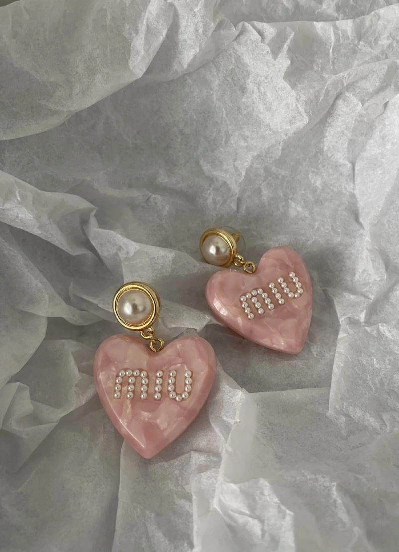 WellDesigned Miu Miu Hairpins 211810