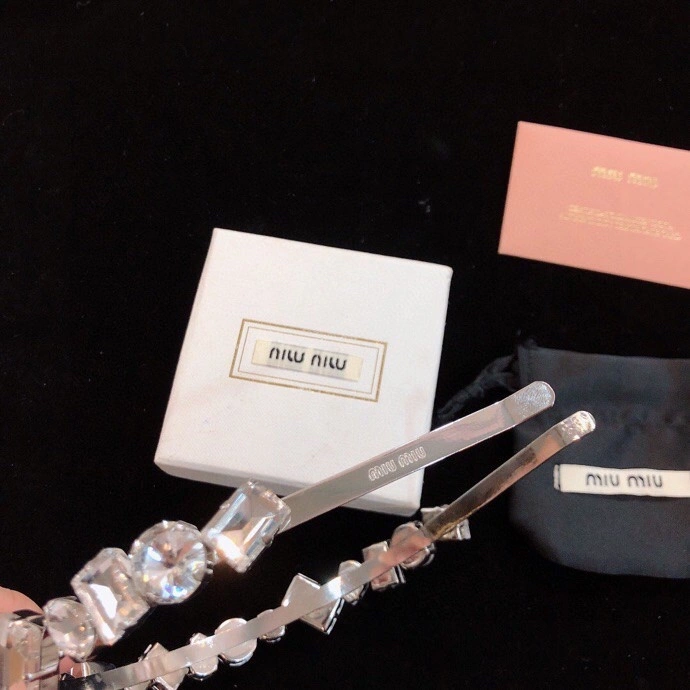 UrbanStyle Miu Miu Hairpins 211816