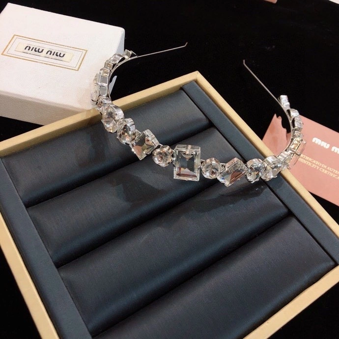 UrbanStyle Miu Miu Hairpins 211816