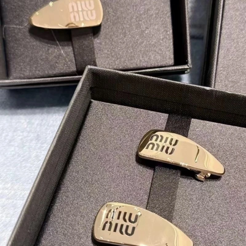 Elegant Miu Miu Hairpins 211144
