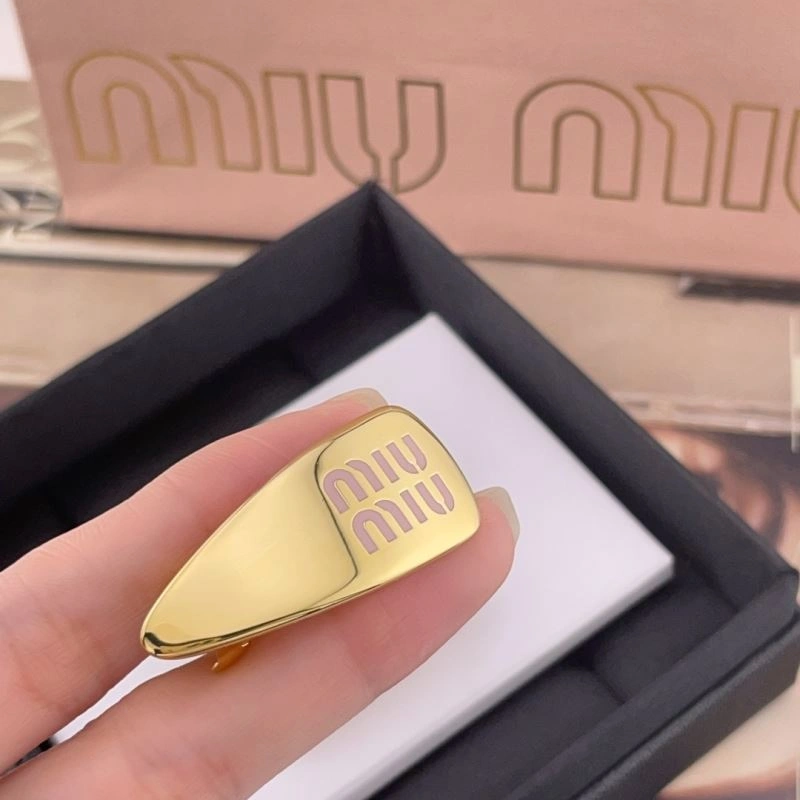 Elegant Miu Miu Hairpins 211144
