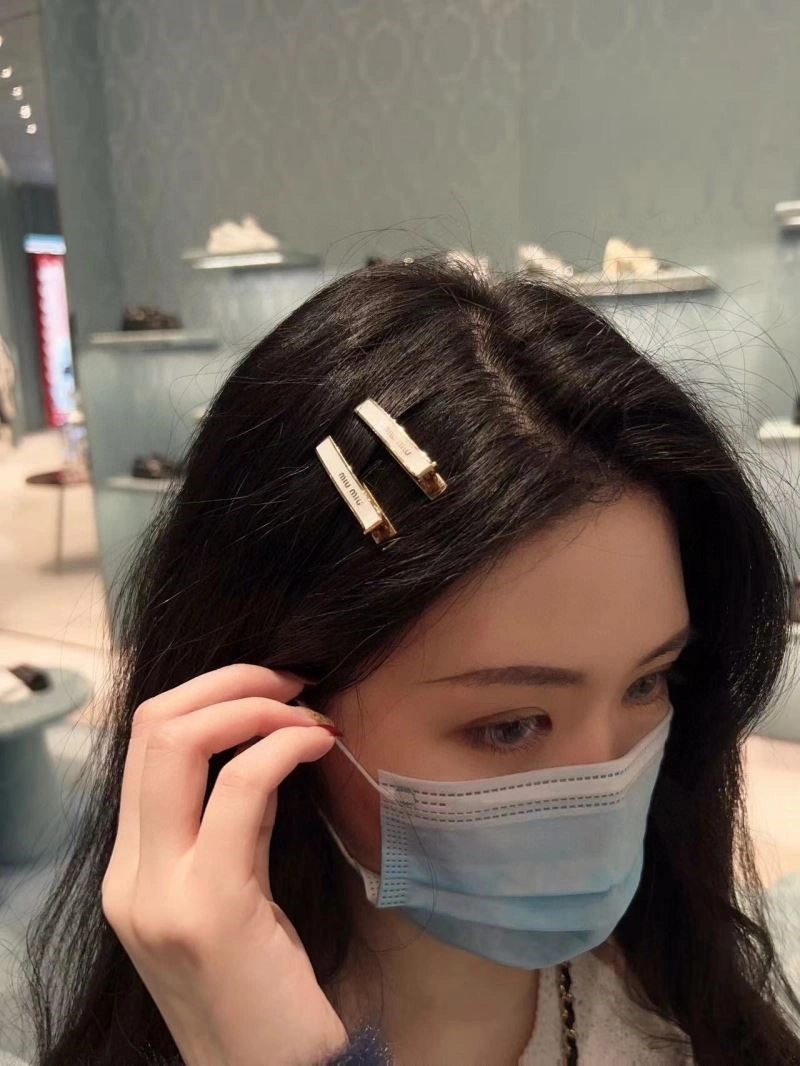 Premium Miu Miu Hairpins 209164