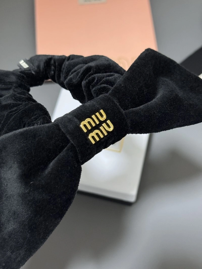Miu Miu Hairpins SportInspired 207820