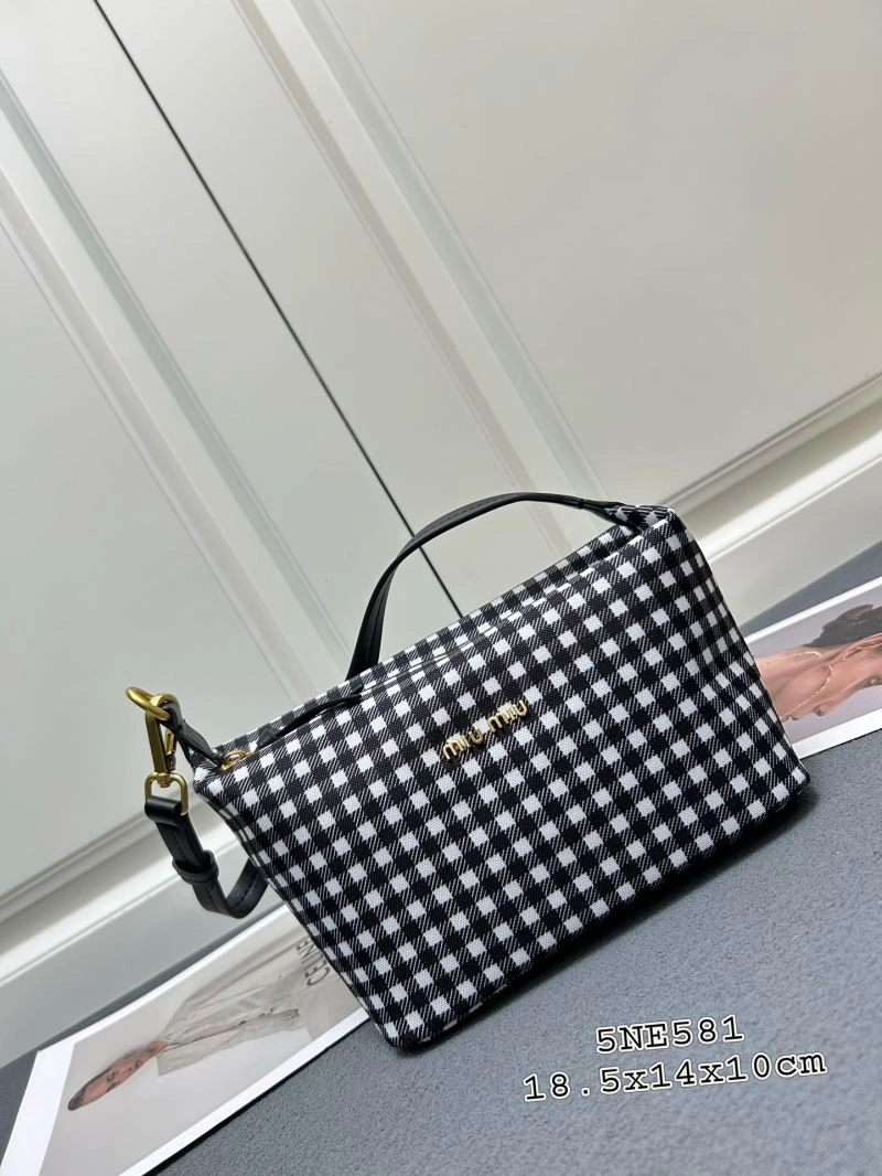 Miu Miu Hobo Bags FreshLook 83257