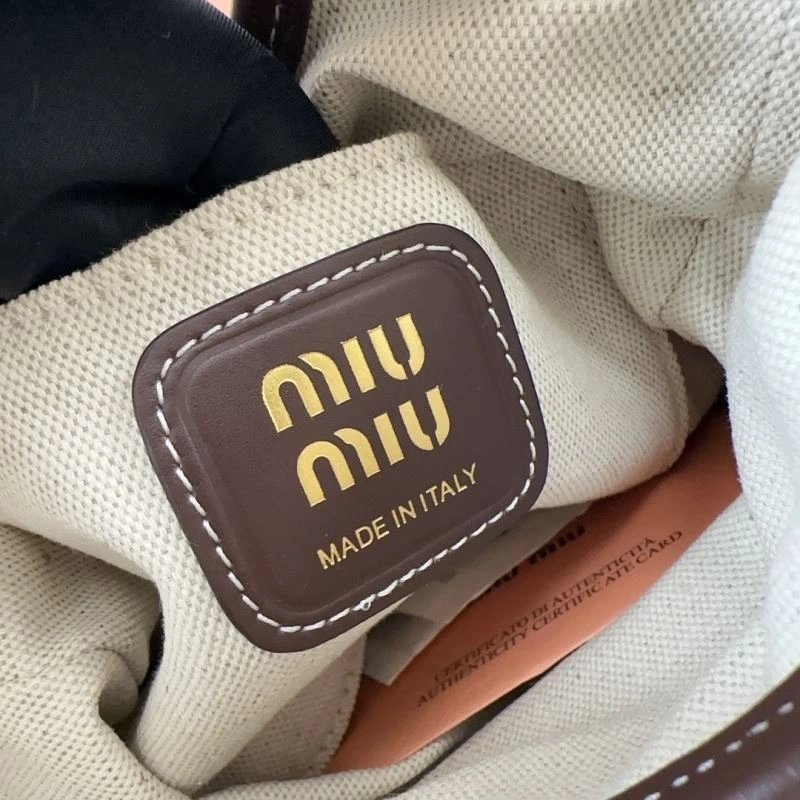 Miu Miu Hobo Bags Modern 58279