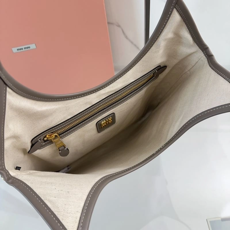 Unisex Miu Miu Hobo Bags 58278