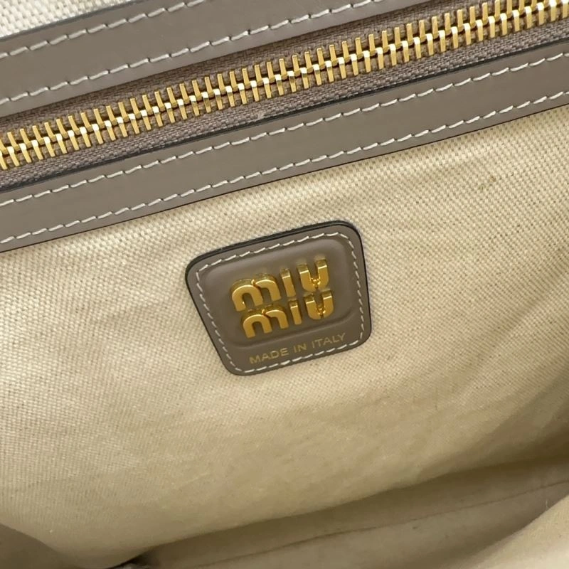 Unisex Miu Miu Hobo Bags 58278