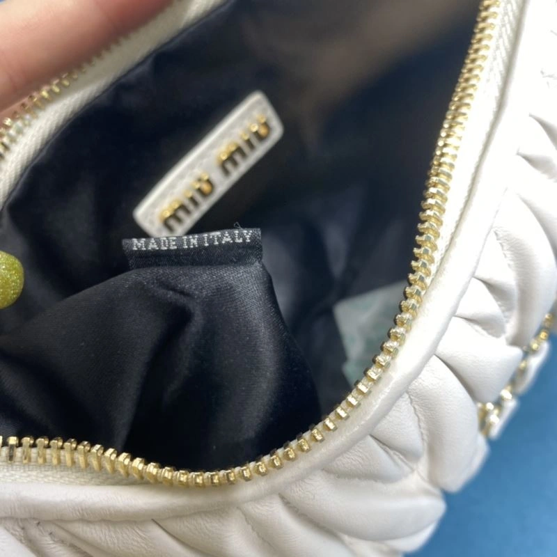 Miu Miu Hobo Bags Comfortable 58276