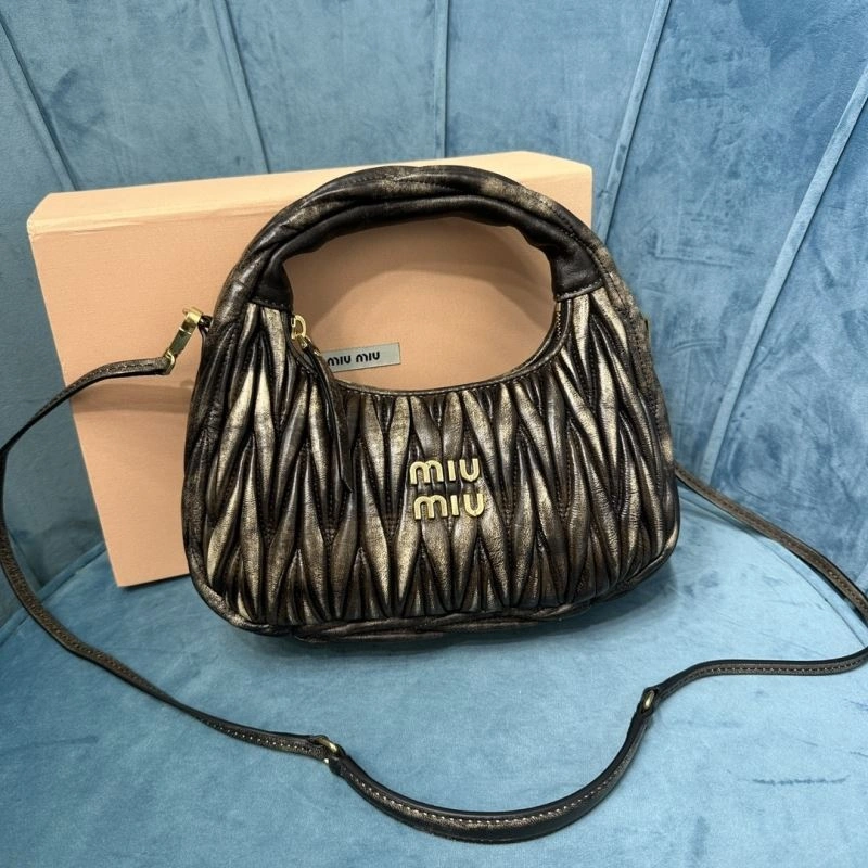 Flexible Miu Miu Hobo Bags 58350