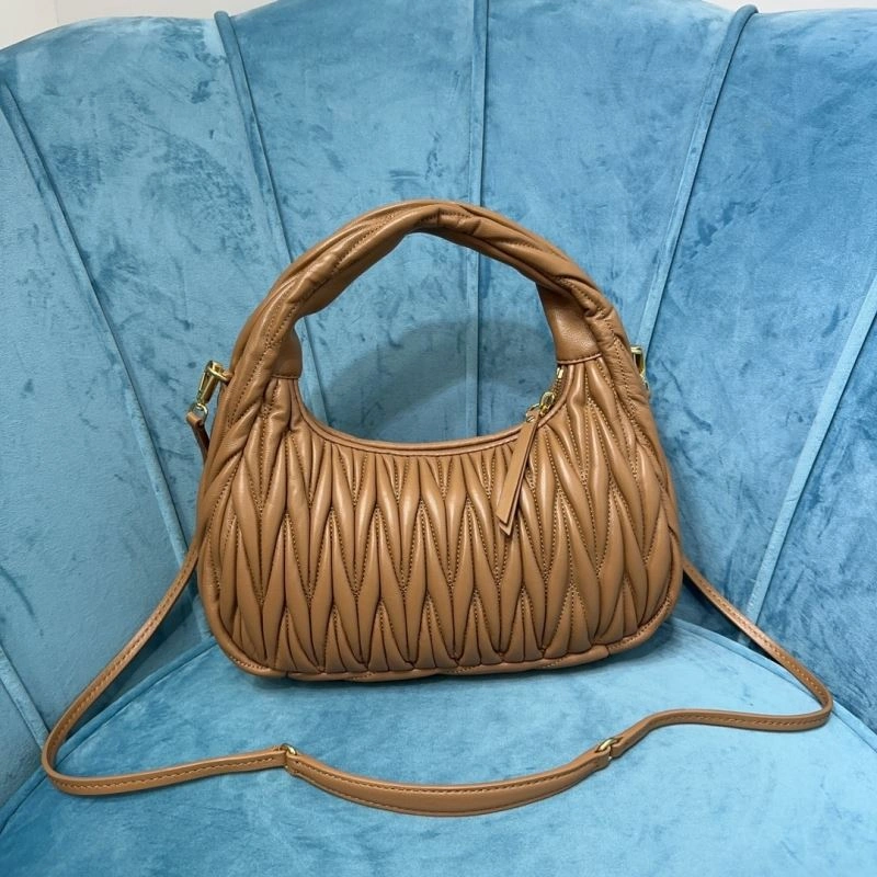 Miu Miu Hobo Bags WellDesigned 58254