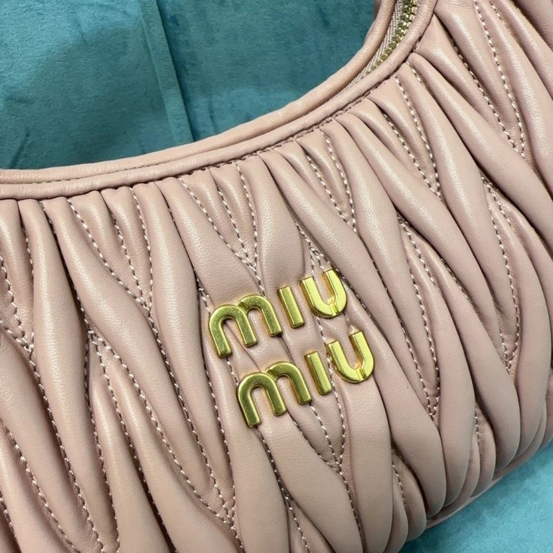 Miu Miu Hobo Bags Trendsetting 58257