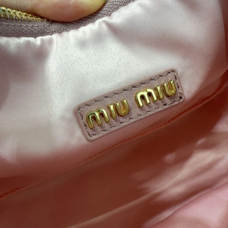 Miu Miu Hobo Bags Trendsetting 58257