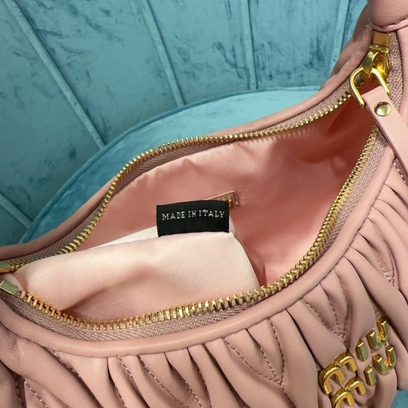 Miu Miu Hobo Bags Trendsetting 58257