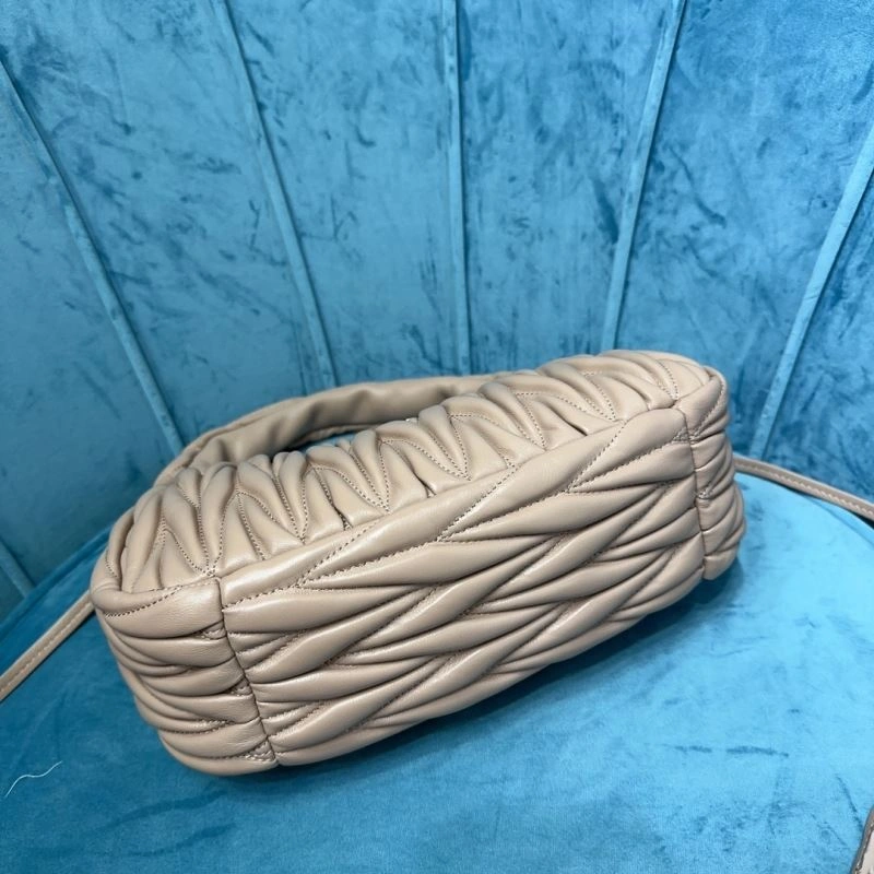 Miu Miu Hobo Bags Versatile 58253