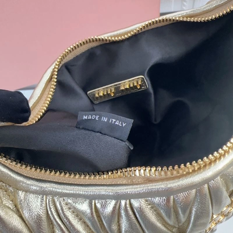 Miu Miu Hobo Bags Chic 58303