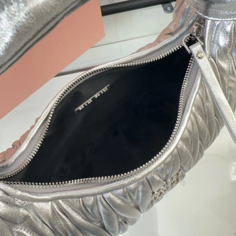 Miu Miu Hobo Bags Comfortable 58301