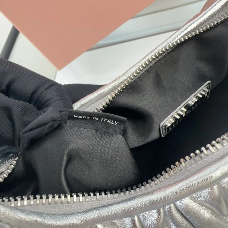 Miu Miu Hobo Bags Comfortable 58301