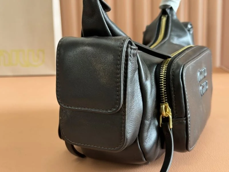 Miu Miu Hobo Bags Comfortable 49124