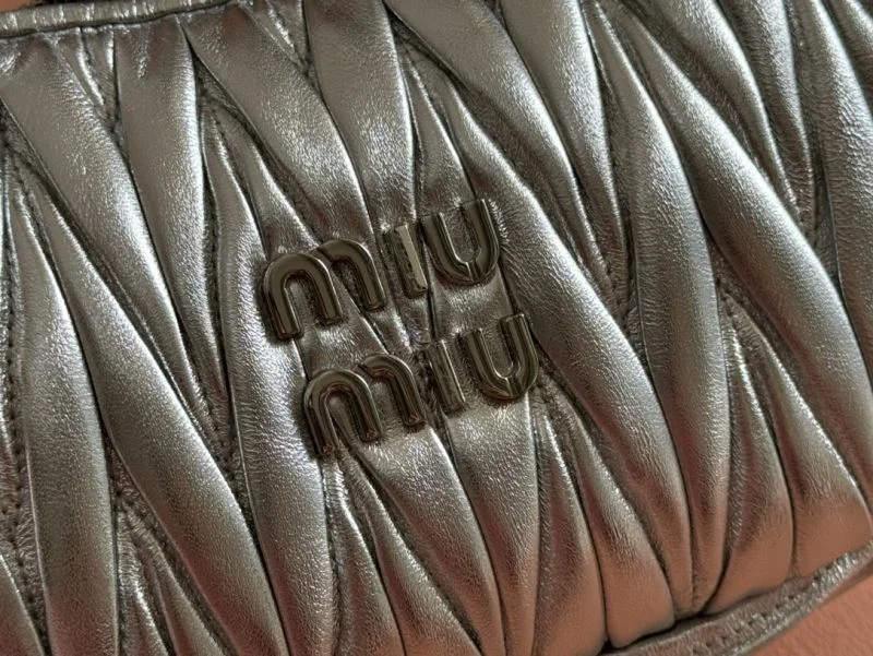 Miu Miu Hobo Bags FreshLook 49122