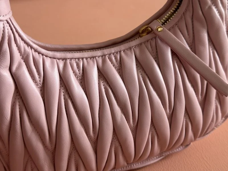 Miu Miu Hobo Bags Bold 49118