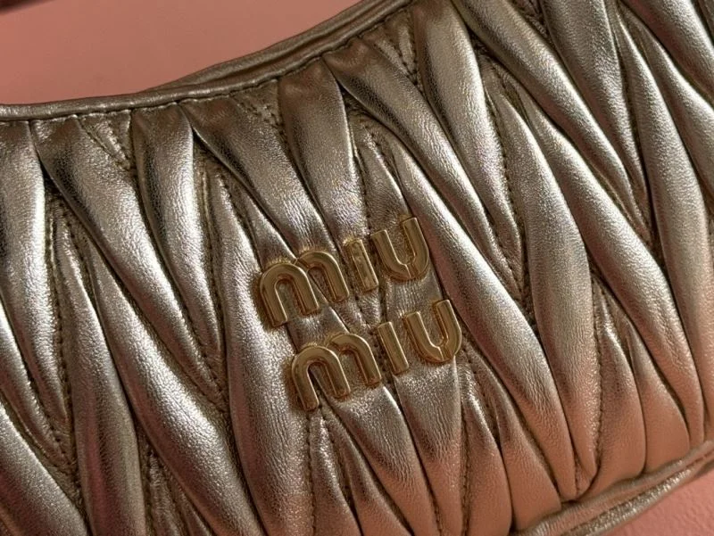 Miu Miu Hobo Bags Sleek 49115