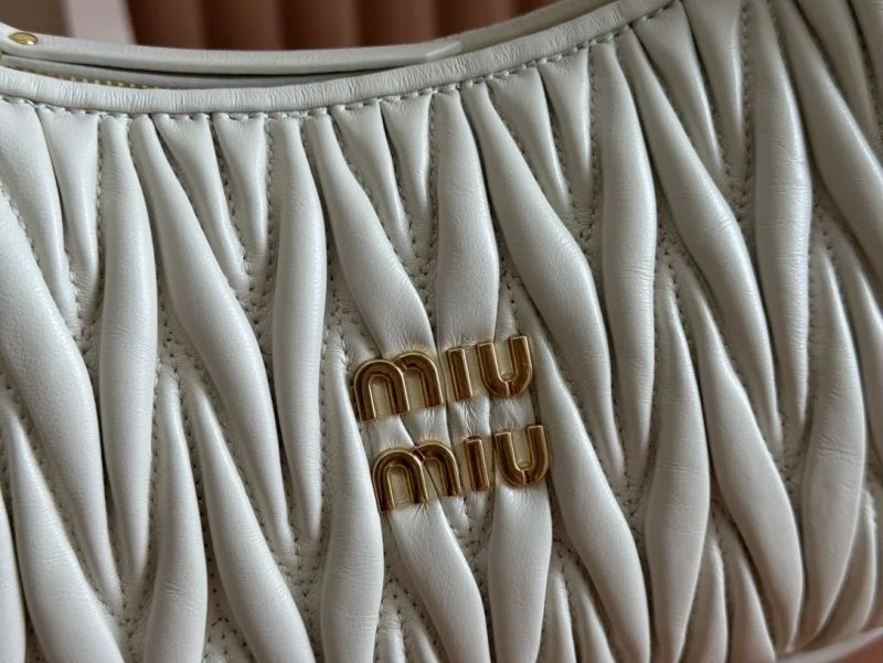 Miu Miu Hobo Bags Fashionable 49116