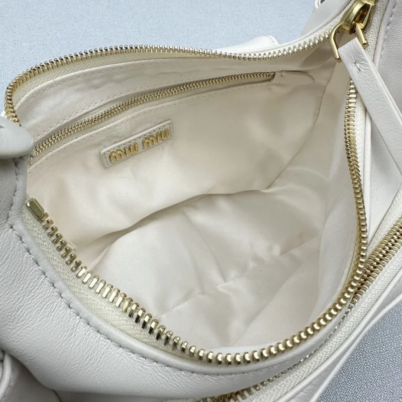 Miu Miu Hobo Bags Casual 55690