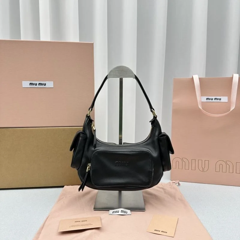 Miu Miu Hobo Bags Lightweight 55692