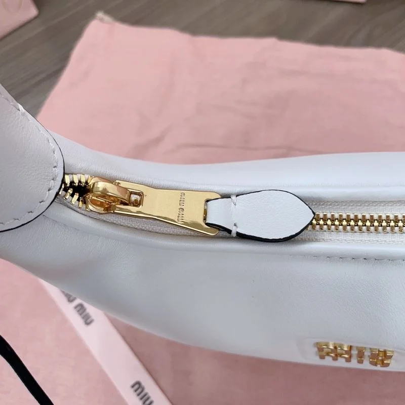 UrbanStyle Miu Miu Hobo Bags 43801