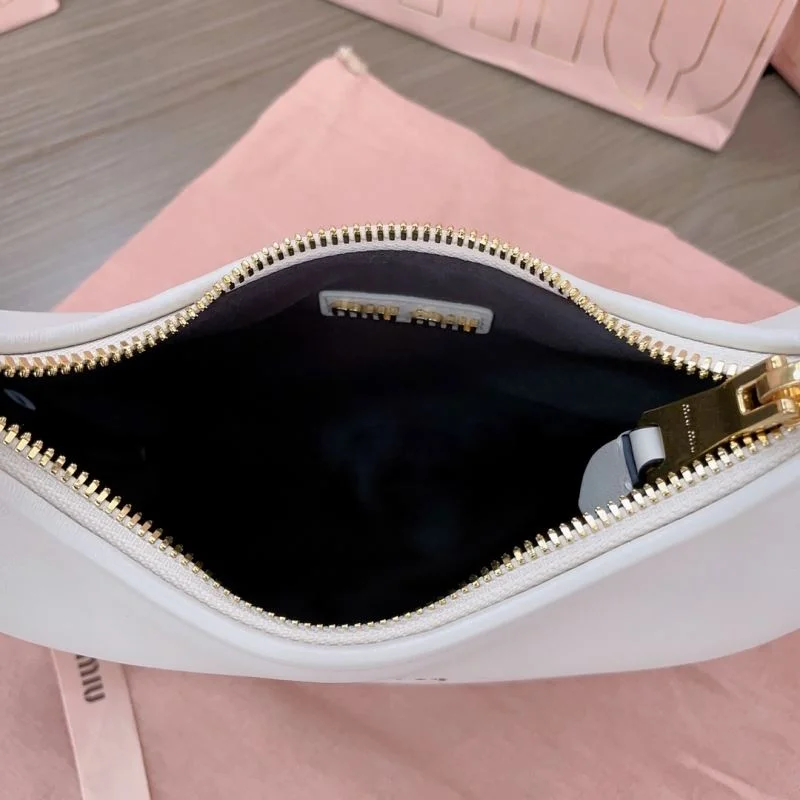 UrbanStyle Miu Miu Hobo Bags 43801