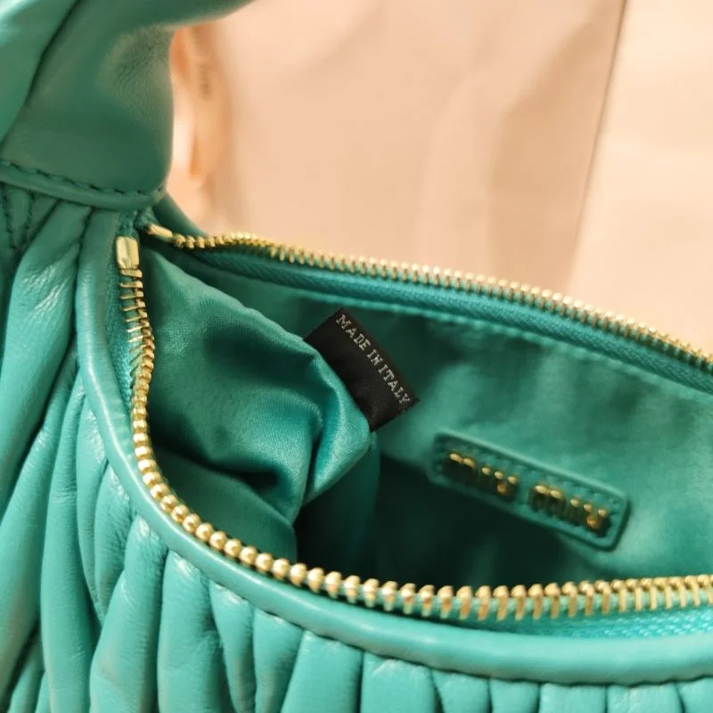 Miu Miu Hobo Bags Vibrant 43790